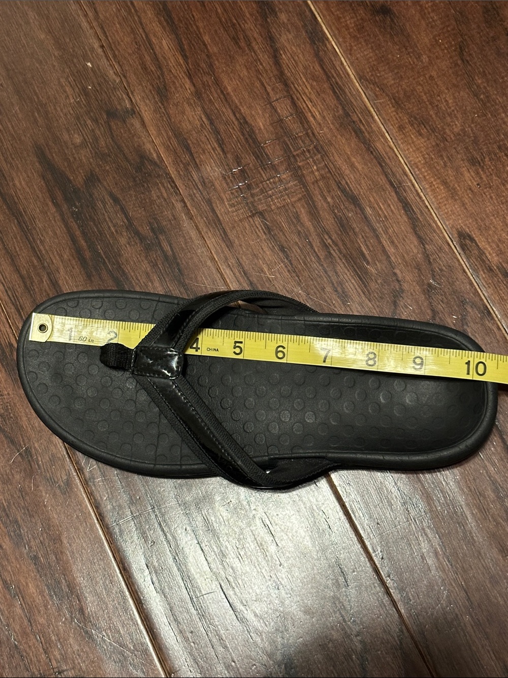 Vionic | Black Tide II Toe-Post Sandal - Women’s 9 - Picture 10 of 10